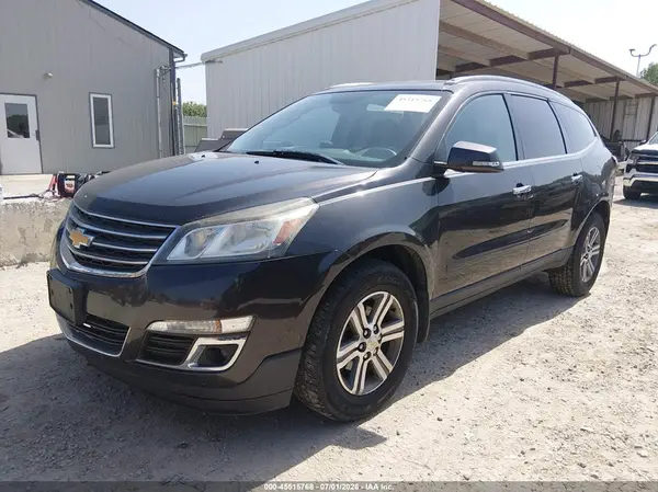 1GNKVGKD7HJ272660 2017 CHEVROLET TRAVERSE - Image 2