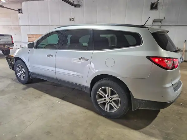 1GNKVGKD7HJ313014 2017 CHEVROLET TRAVERSE - Image 2