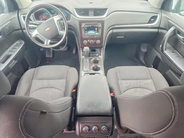 1GNKVGKD7HJ333893 2017 CHEVROLET TRAVERSE - Image 8