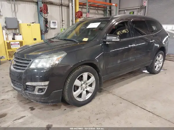 1GNKVGKD8GJ241528 2016 CHEVROLET TRAVERSE - Image 2