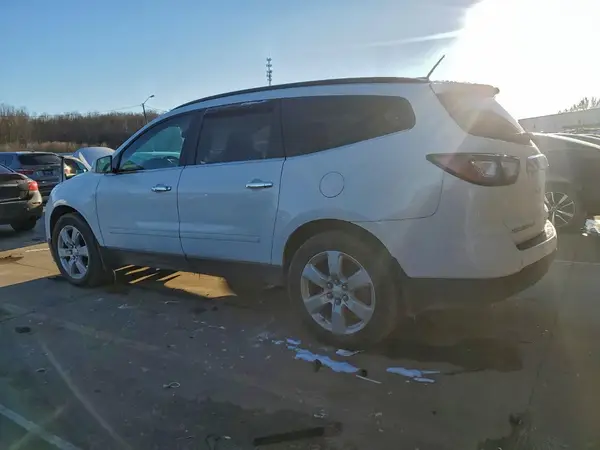 1GNKVGKD8HJ107250 2017 CHEVROLET TRAVERSE - Image 2