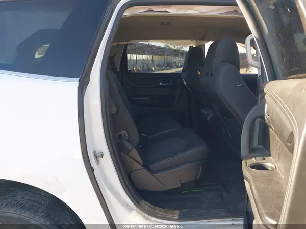1GNKVGKD8HJ115364 2017 CHEVROLET TRAVERSE - Image 8