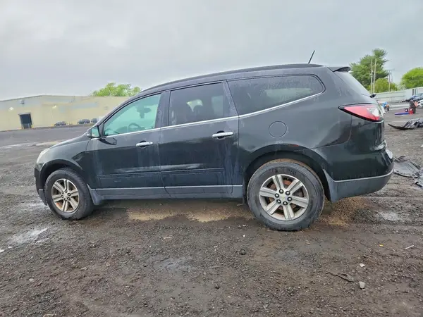 1GNKVGKD8HJ140331 2017 CHEVROLET TRAVERSE - Image 2