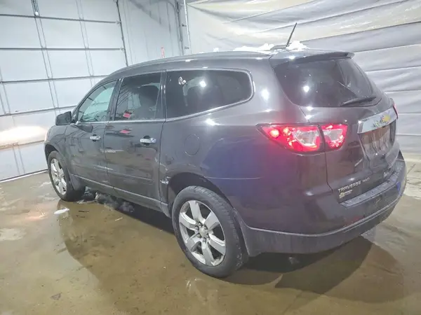 1GNKVGKD8HJ170705 2017 CHEVROLET TRAVERSE - Image 2