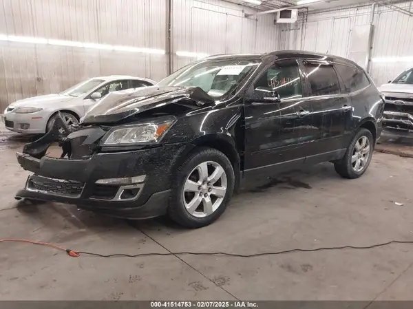 1GNKVGKD8HJ174236 2017 CHEVROLET TRAVERSE - Image 2