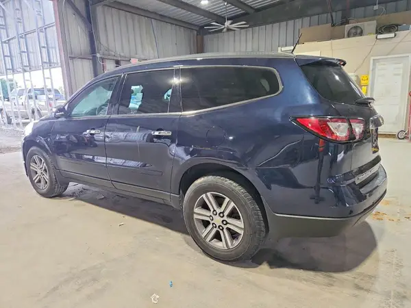 1GNKVGKD8HJ185933 2017 CHEVROLET TRAVERSE - Image 2