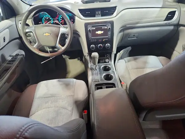 1GNKVGKD8HJ185933 2017 CHEVROLET TRAVERSE - Image 8