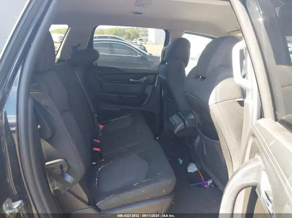 1GNKVGKD8HJ203833 2017 CHEVROLET TRAVERSE - Image 8