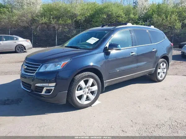 1GNKVGKD8HJ228635 2017 CHEVROLET TRAVERSE - Image 2