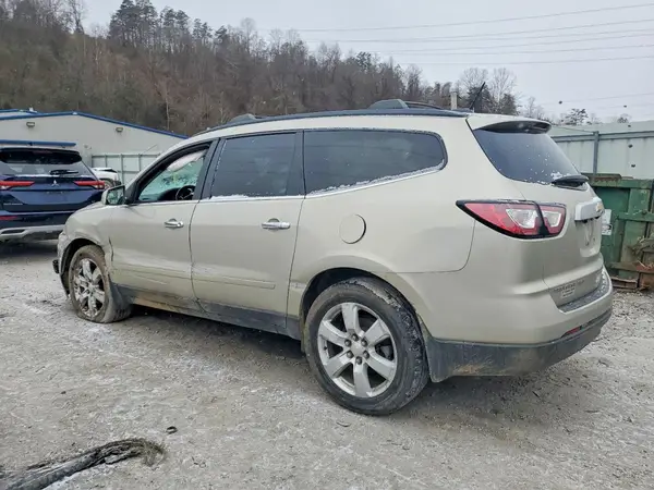 1GNKVGKD8HJ236668 2017 CHEVROLET TRAVERSE - Image 2