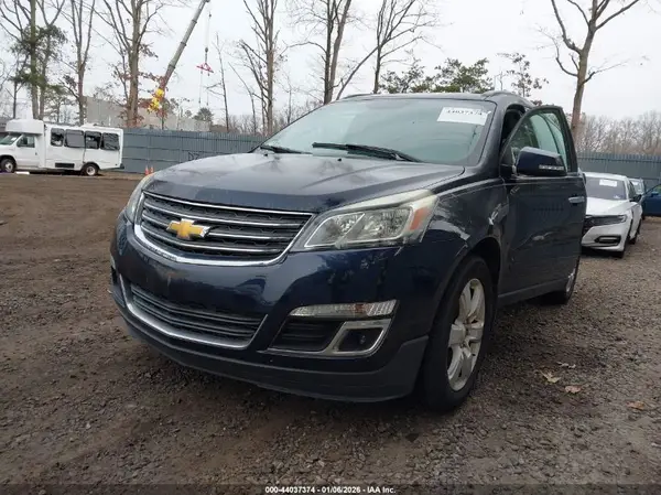 1GNKVGKD8HJ238534 2017 CHEVROLET TRAVERSE - Image 2