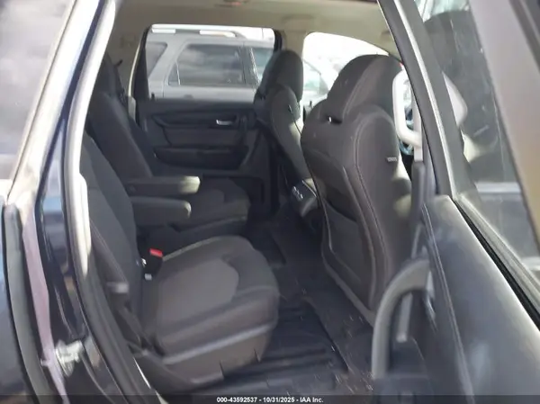 1GNKVGKD8HJ240252 2017 CHEVROLET TRAVERSE - Image 8