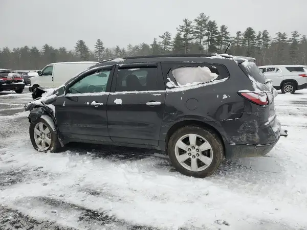 1GNKVGKD8HJ241210 2017 CHEVROLET TRAVERSE - Image 2