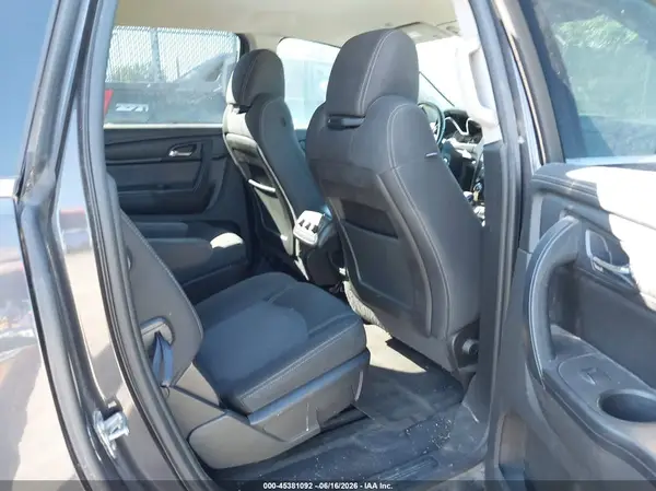 1GNKVGKD8HJ244916 2017 CHEVROLET TRAVERSE - Image 8