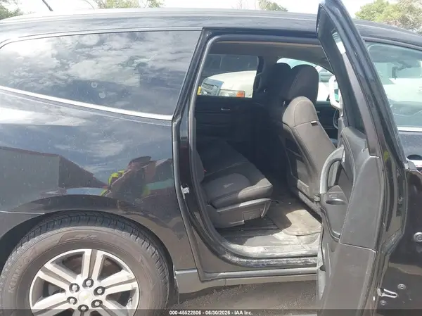 1GNKVGKD8HJ250375 2017 CHEVROLET TRAVERSE - Image 8