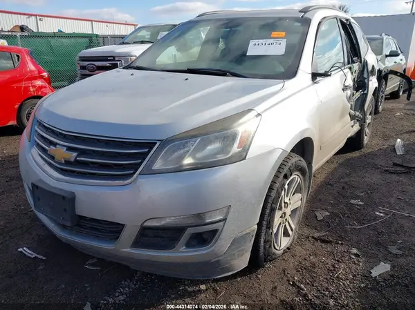 1GNKVGKD8HJ259013 2017 CHEVROLET TRAVERSE - Image 2