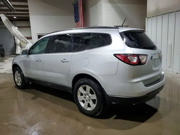 1GNKVGKD8HJ266141 2017 CHEVROLET TRAVERSE - Image 2
