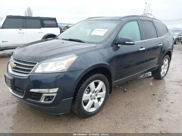 1GNKVGKD8HJ276166 2017 CHEVROLET TRAVERSE - Image 2