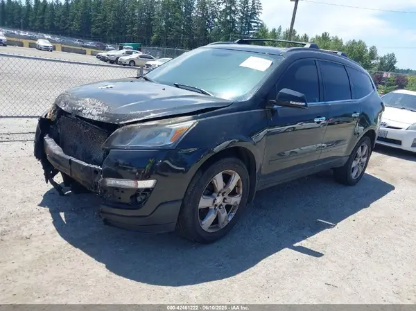 1GNKVGKD8HJ344336 2017 CHEVROLET TRAVERSE - Image 2