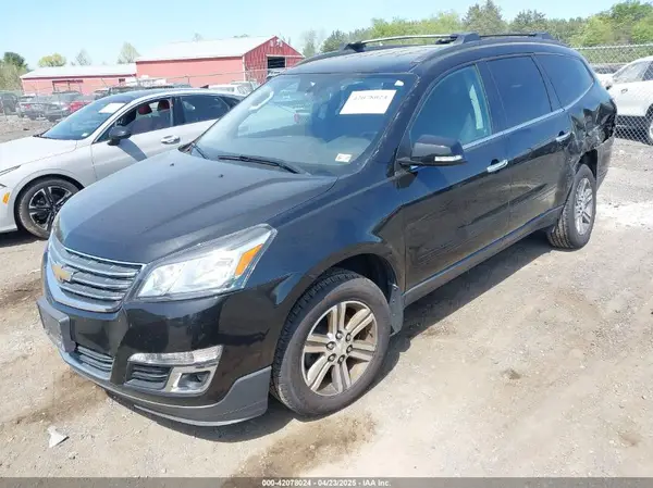 1GNKVGKD8HJ352324 2017 CHEVROLET TRAVERSE - Image 2