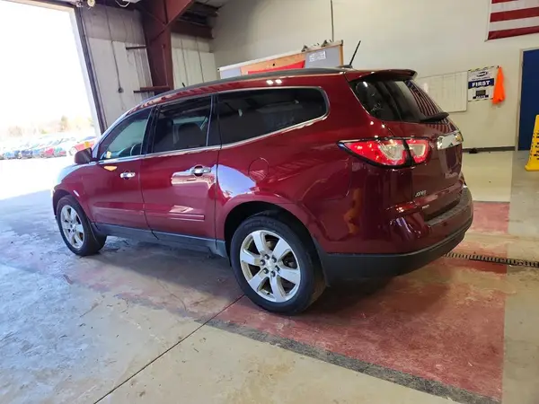 1GNKVGKD9GJ110009 2016 CHEVROLET TRAVERSE - Image 2