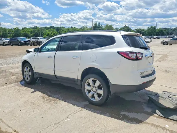 1GNKVGKD9HJ100761 2017 CHEVROLET TRAVERSE - Image 2