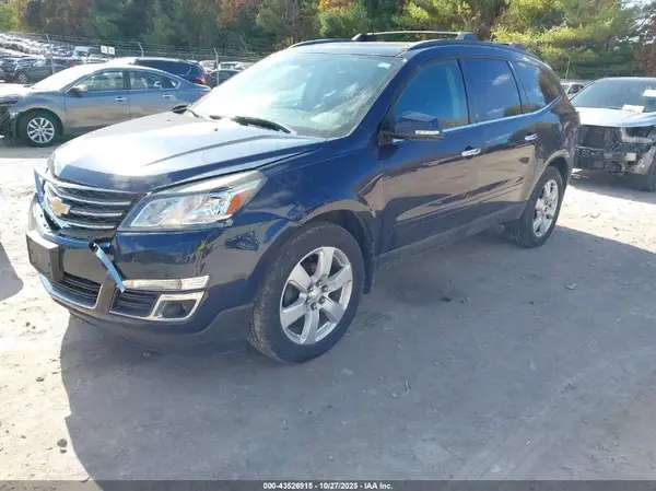 1GNKVGKD9HJ154335 2017 CHEVROLET TRAVERSE - Image 2