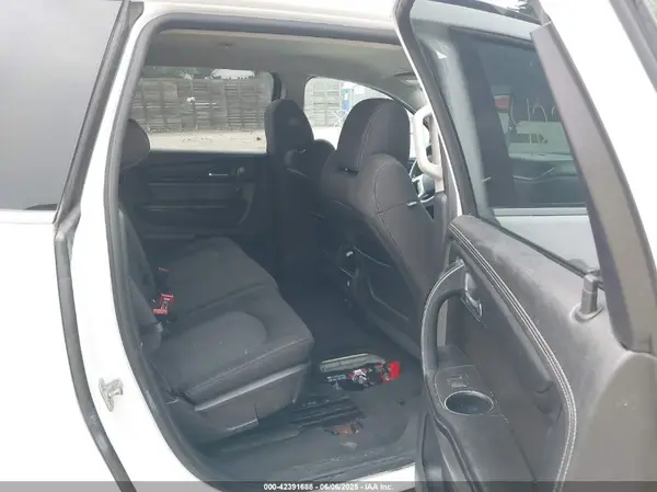 1GNKVGKD9HJ160961 2017 CHEVROLET TRAVERSE - Image 8
