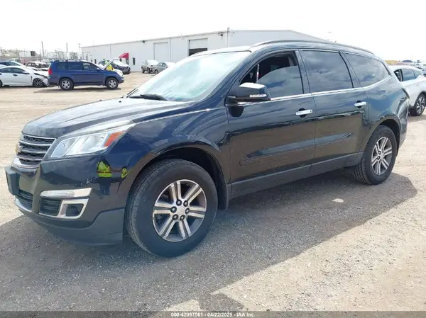 1GNKVGKD9HJ178022 2017 CHEVROLET TRAVERSE - Image 2