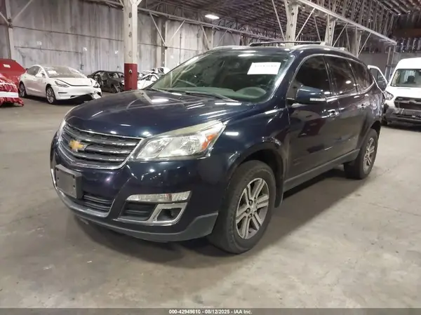 1GNKVGKD9HJ215859 2017 CHEVROLET TRAVERSE - Image 2