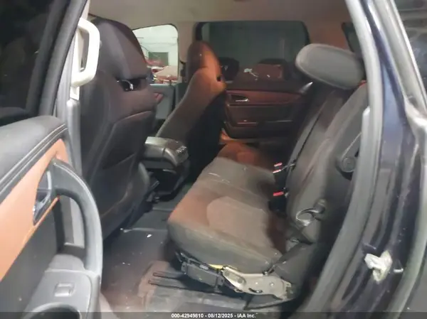 1GNKVGKD9HJ215859 2017 CHEVROLET TRAVERSE - Image 8