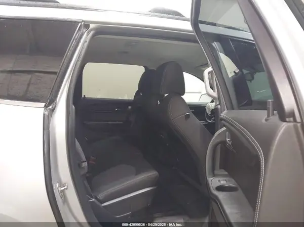 1GNKVGKD9HJ218602 2017 CHEVROLET TRAVERSE - Image 8