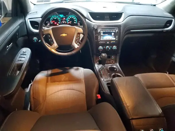1GNKVGKD9HJ236002 2017 CHEVROLET TRAVERSE - Image 8