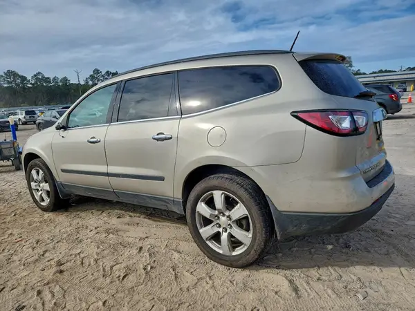 1GNKVGKD9HJ250966 2017 CHEVROLET TRAVERSE - Image 2
