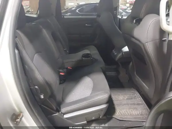1GNKVGKD9HJ271994 2017 CHEVROLET TRAVERSE - Image 8