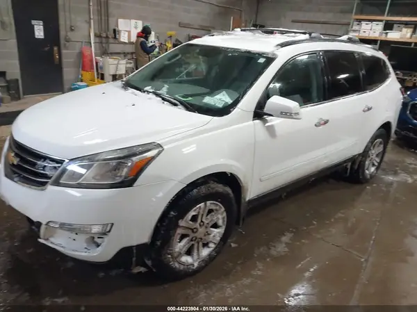 1GNKVGKDXGJ318187 2016 CHEVROLET TRAVERSE - Image 2