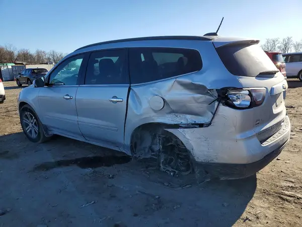 1GNKVGKDXHJ101174 2017 CHEVROLET TRAVERSE - Image 2