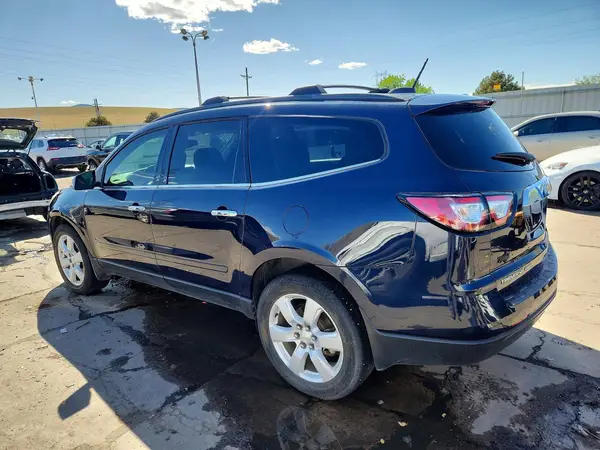 1GNKVGKDXHJ106052 2017 CHEVROLET TRAVERSE - Image 2