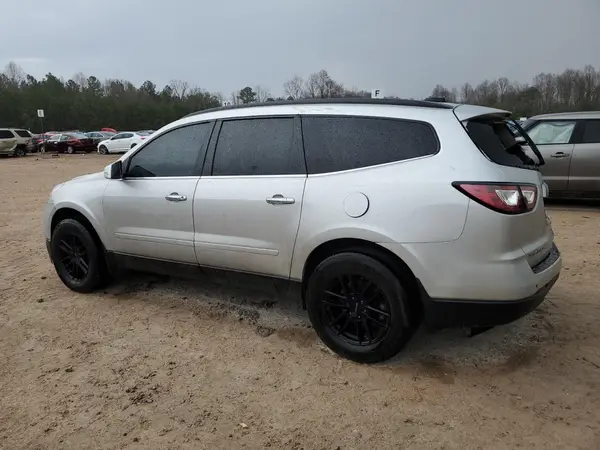 1GNKVGKDXHJ167336 2017 CHEVROLET TRAVERSE - Image 2
