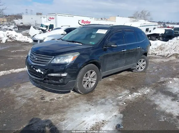 1GNKVGKDXHJ203770 2017 CHEVROLET TRAVERSE - Image 2