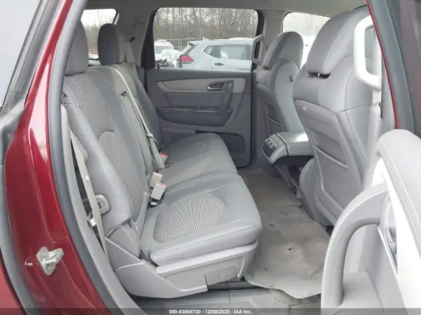 1GNKVGKDXHJ265993 2017 CHEVROLET TRAVERSE - Image 8