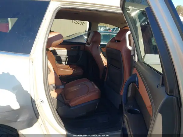 1GNKVHKD0GJ113659 2016 CHEVROLET TRAVERSE - Image 8
