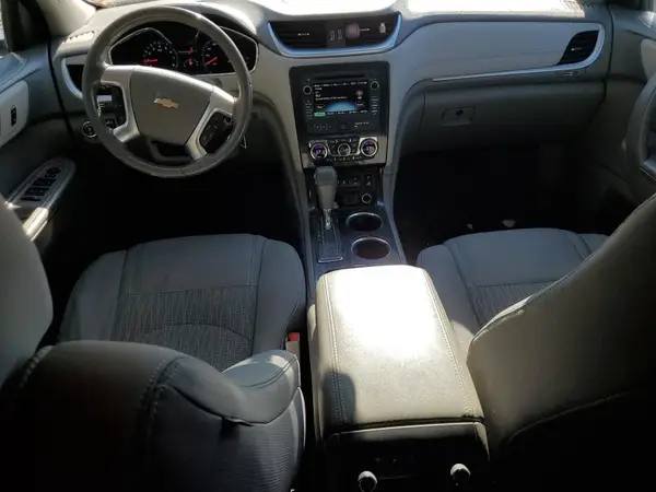1GNKVHKD0GJ121504 2016 CHEVROLET TRAVERSE - Image 8
