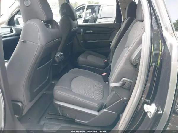 1GNKVHKD0GJ122989 2016 CHEVROLET TRAVERSE - Image 8
