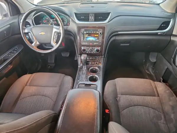 1GNKVHKD0GJ130137 2016 CHEVROLET TRAVERSE - Image 8