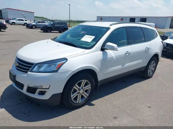 1GNKVHKD0GJ166409 2016 CHEVROLET TRAVERSE - Image 2