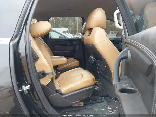 1GNKVHKD0GJ183713 2016 CHEVROLET TRAVERSE - Image 8