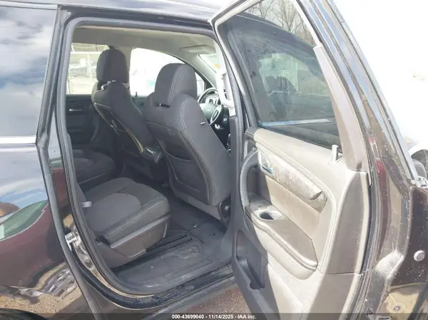 1GNKVHKD0GJ198387 2016 CHEVROLET TRAVERSE - Image 8