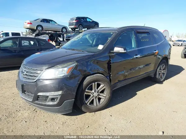 1GNKVHKD0GJ246695 2016 CHEVROLET TRAVERSE - Image 2