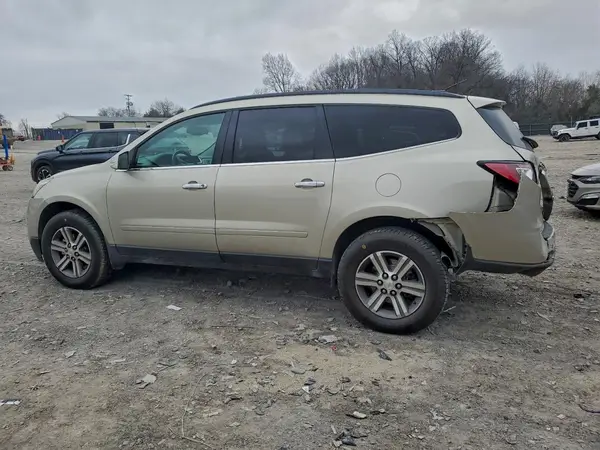 1GNKVHKD0GJ248656 2016 CHEVROLET TRAVERSE - Image 2